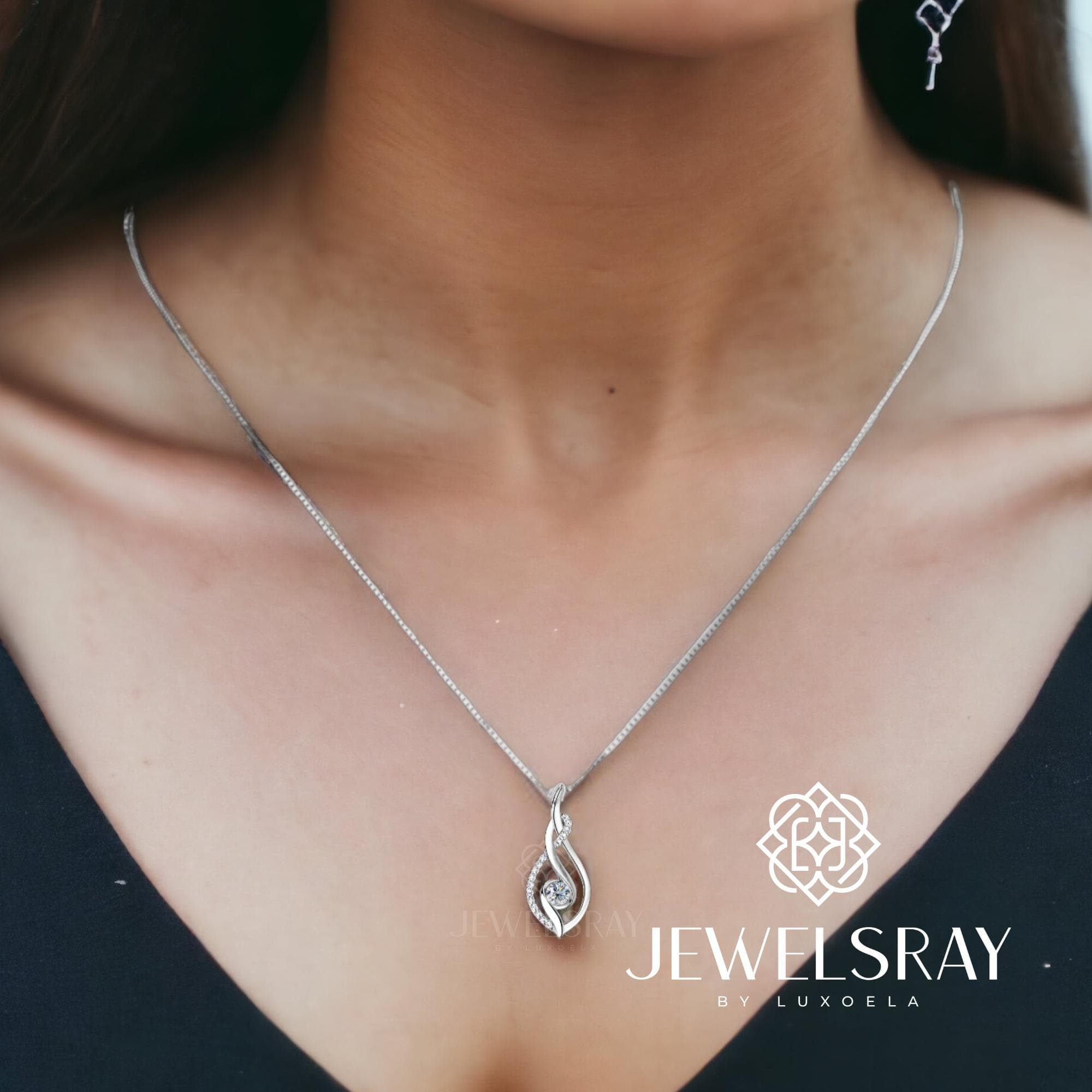 Kalung Goccia Moissanite Necklace Diamond Lamaran kawin