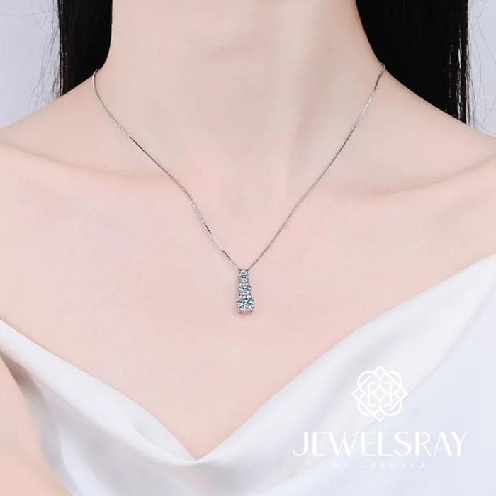 Kalung Trinie Moissanite Necklace Diamond Look Wedding Tunangan