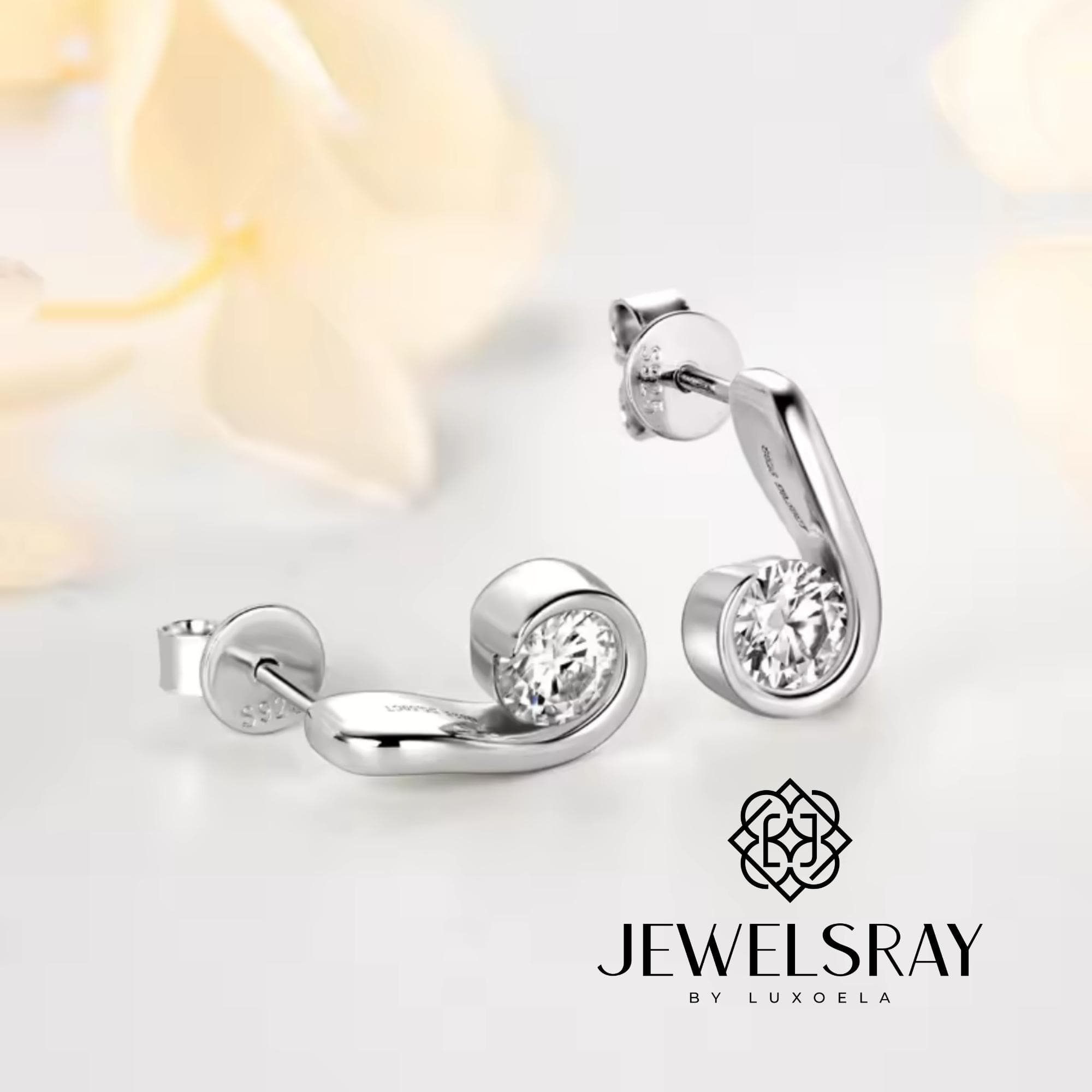 Anting Sita Moissanite Earrings 0.5 Carat Perhiasan Elegant Solitaire Fancy Diamond Look Jewelry Kawin Tunangan Wedding Engagement Lamaran Married Bridal Jewelsray Intan Permata Luxoela 0.5 Carat