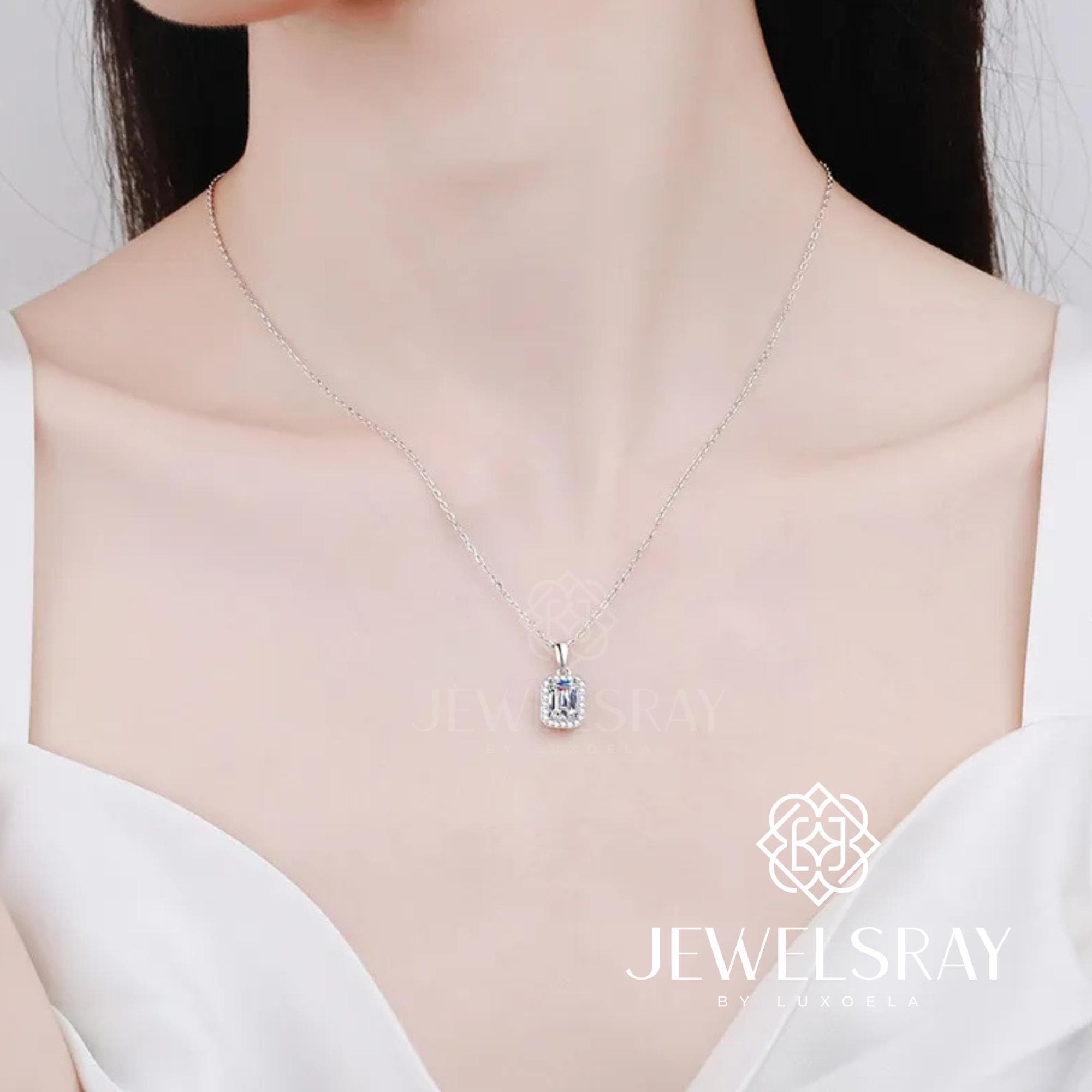 Kalung Mavis Lite Emerald Cut Moissanite Necklace Diamond Look Kawin