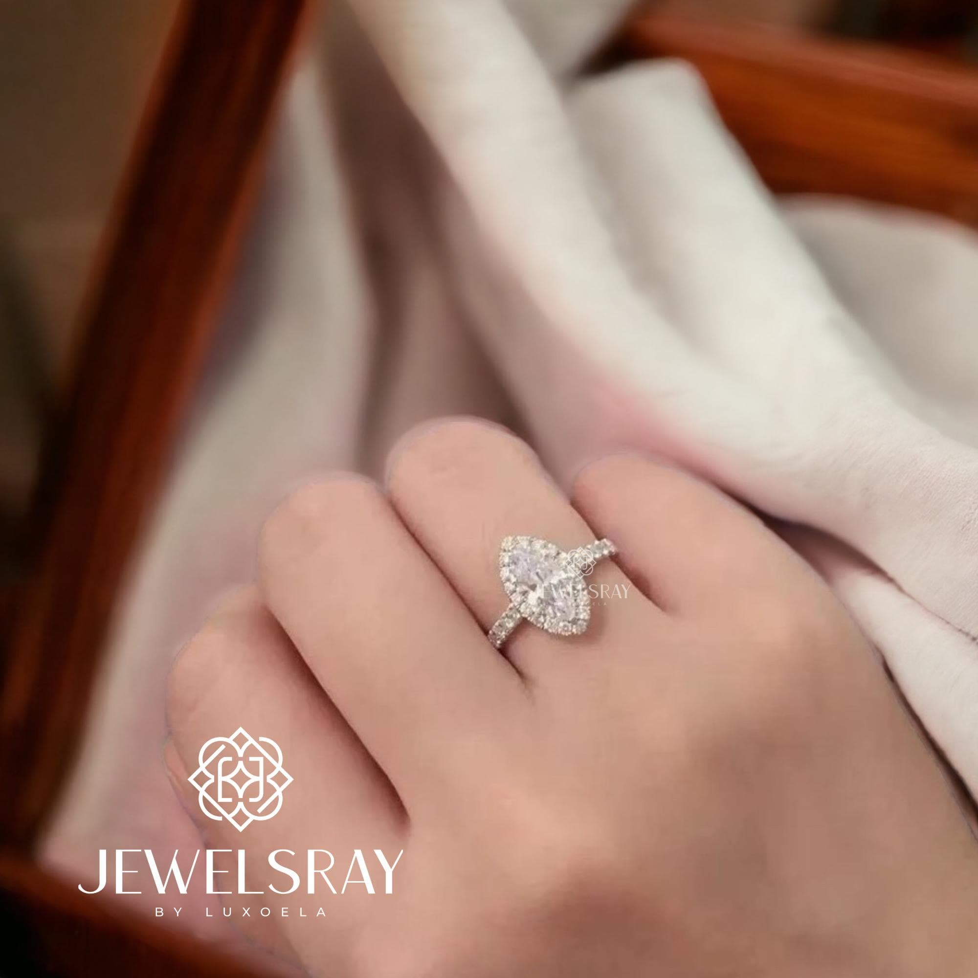 Cincin Myrcella Marquise Ring 1 Carat Moissanite Diamond Look Kawin