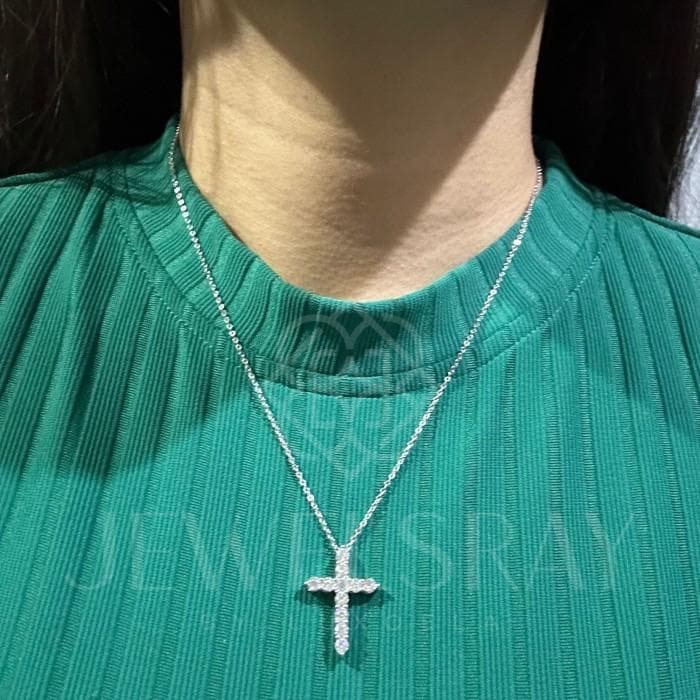 Kalung Salib Moissanite diamond look cross necklace