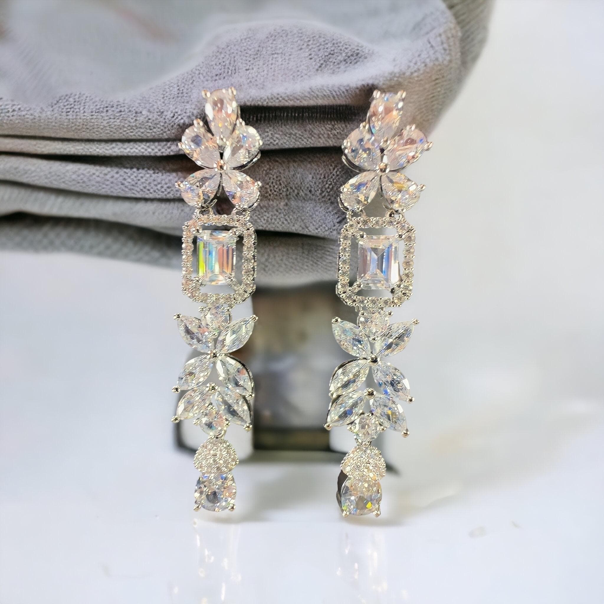 Anting Pesta Ivory Earrings Perhiasan Elegant Fancy Jewelry Wedding
