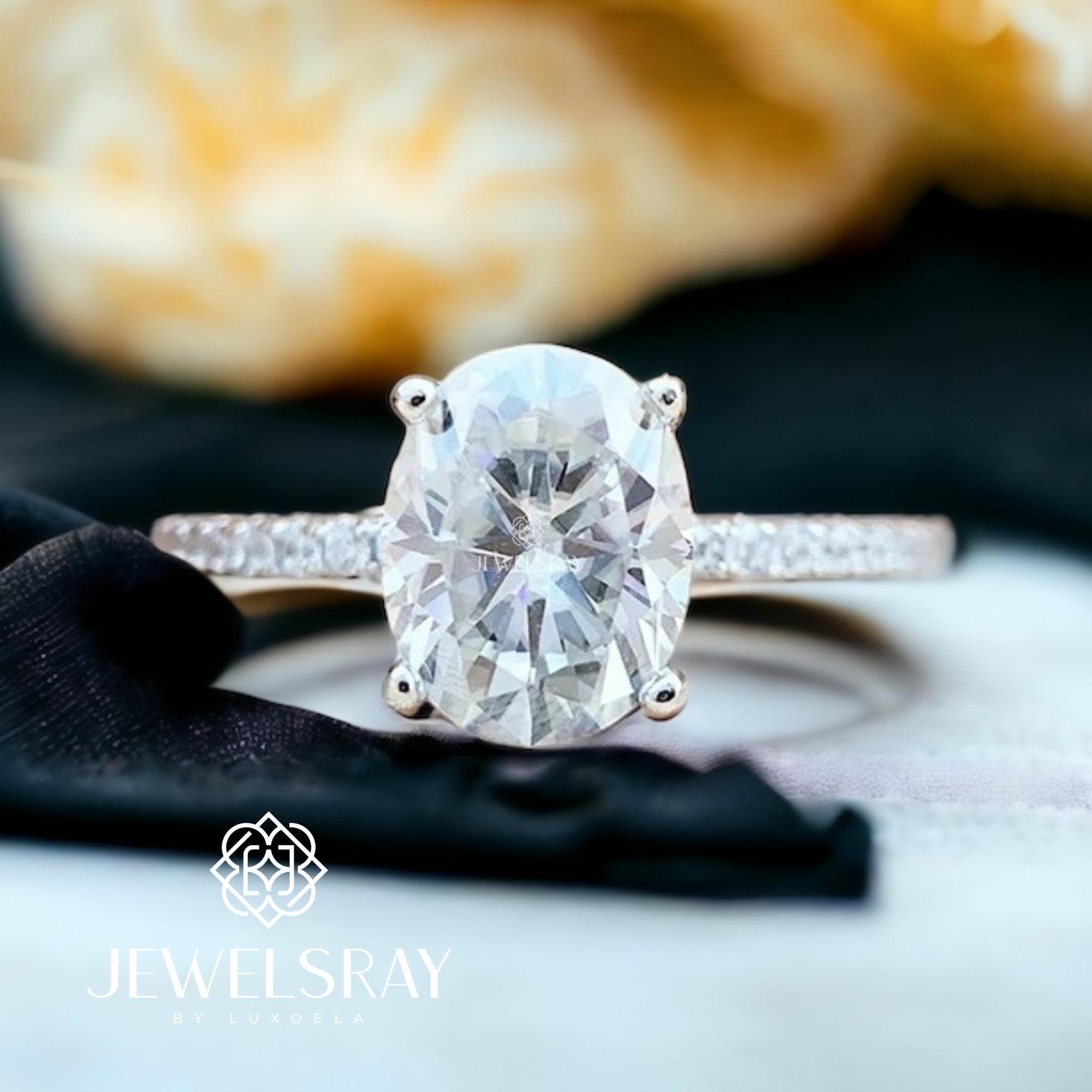 Cincin Super Diva Oval Ring 2 Carat Moissanite Diamond Look Jewelsray