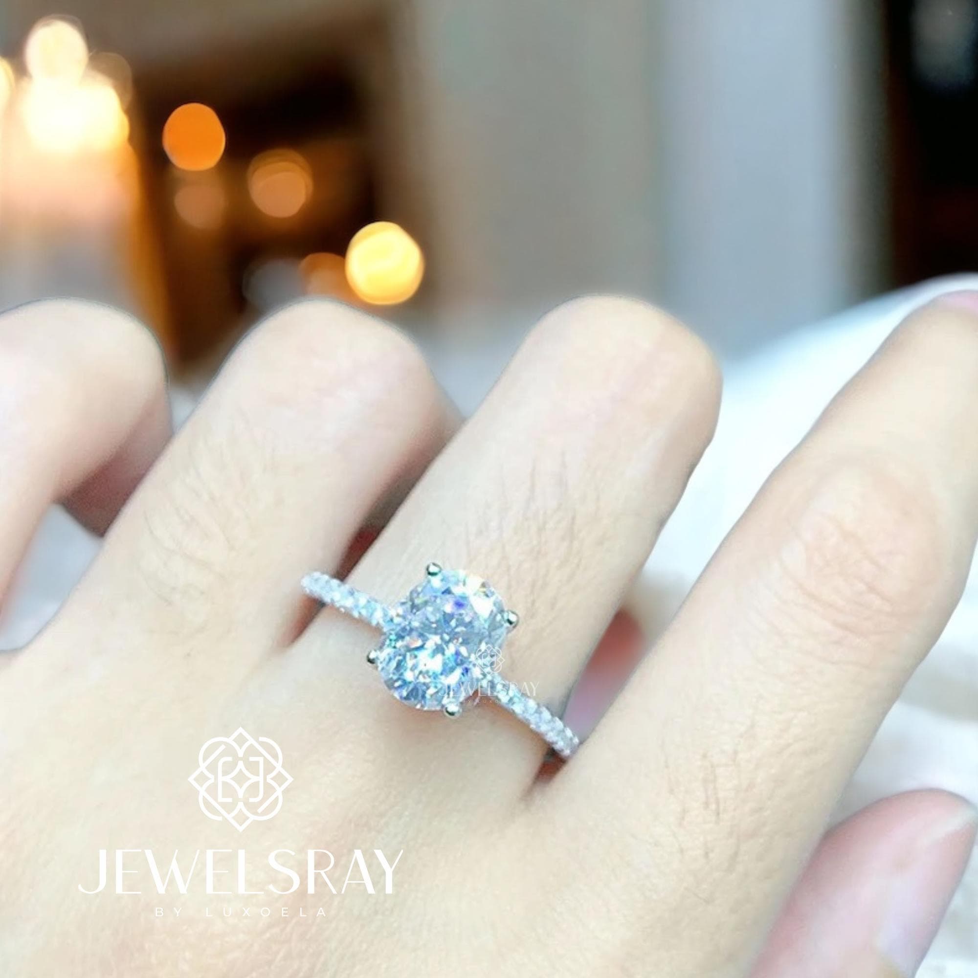 Cincin Super Diva Oval Ring 2 Carat Moissanite Diamond Look Jewelsray