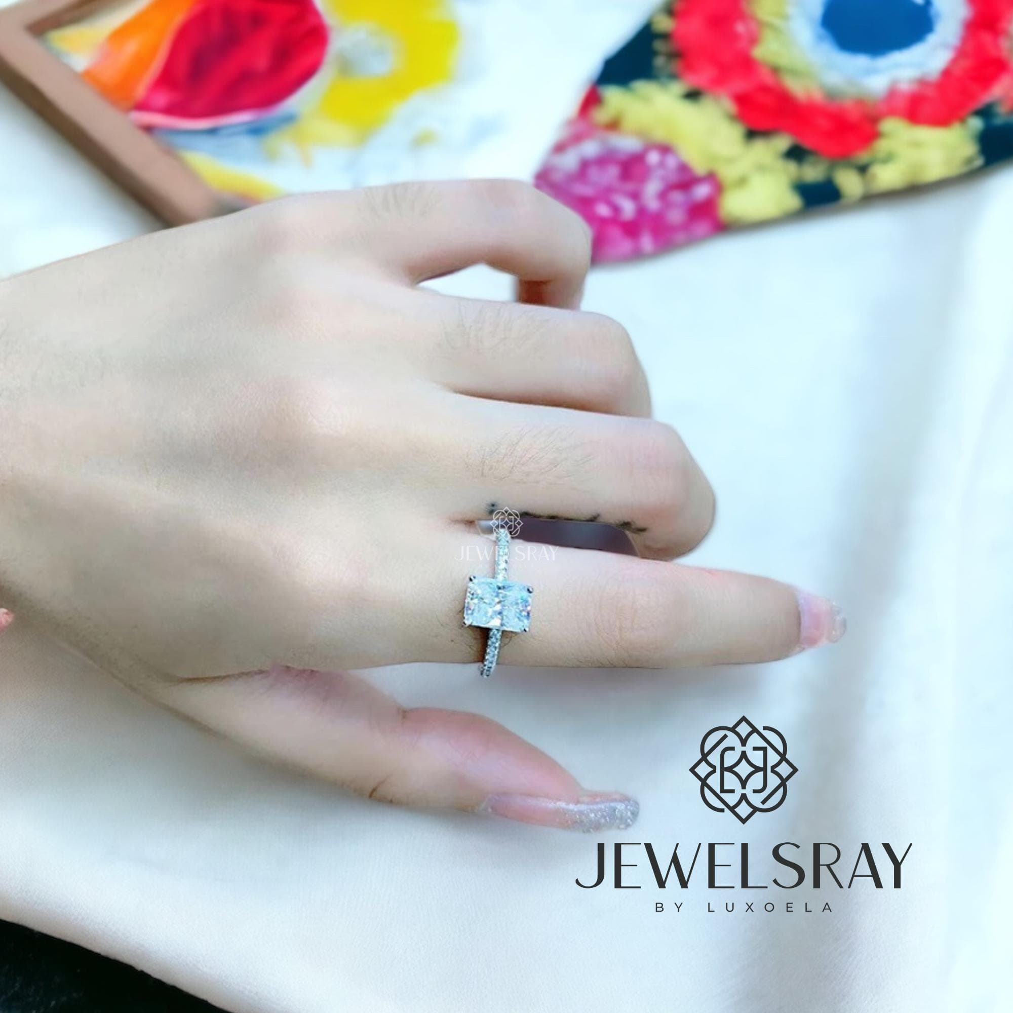 Cincin Mauve Radiant Ring 1 Carat Moissanite Diamond Look Kawin