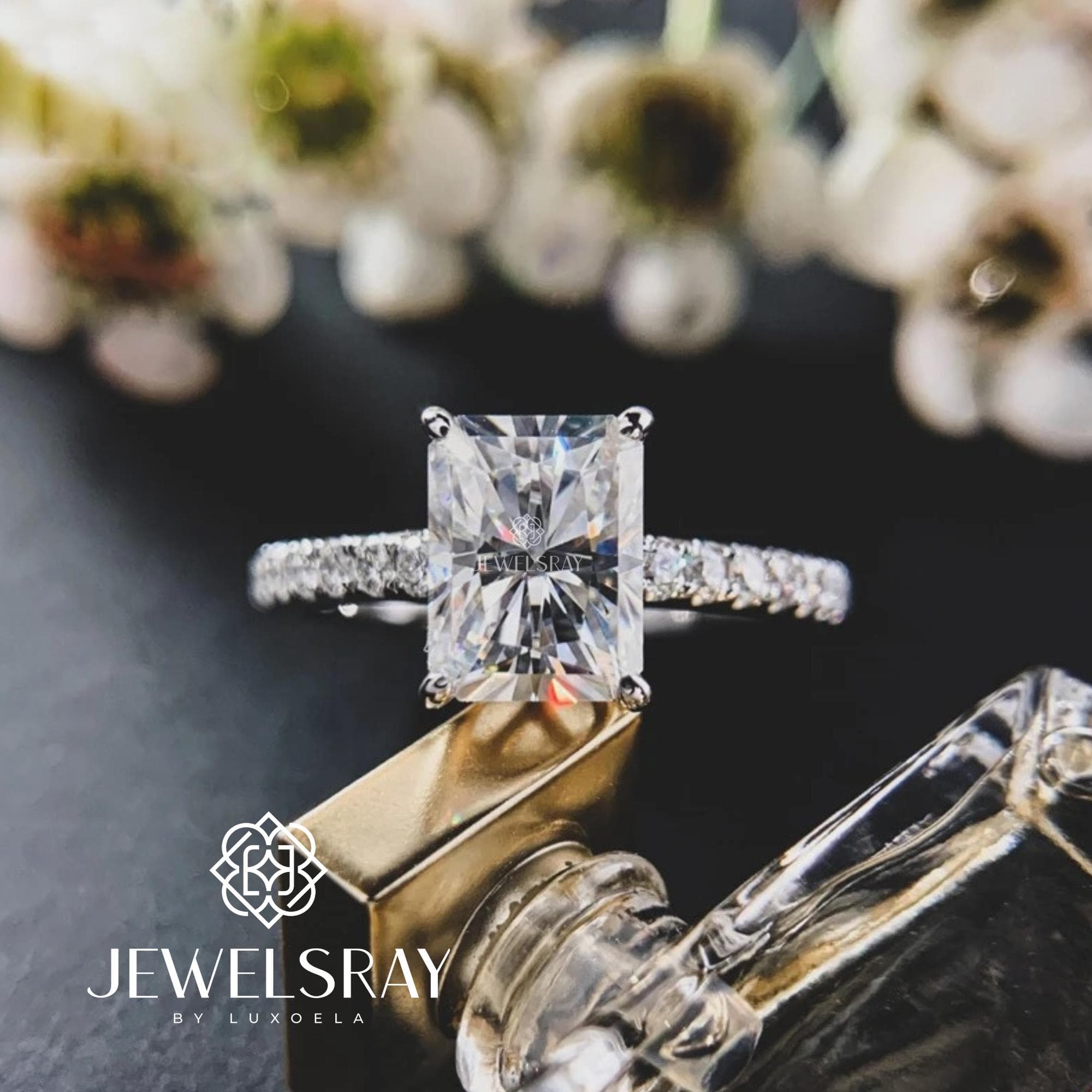 Cincin Mauve Radiant Ring 1 Carat Moissanite Diamond Look Kawin