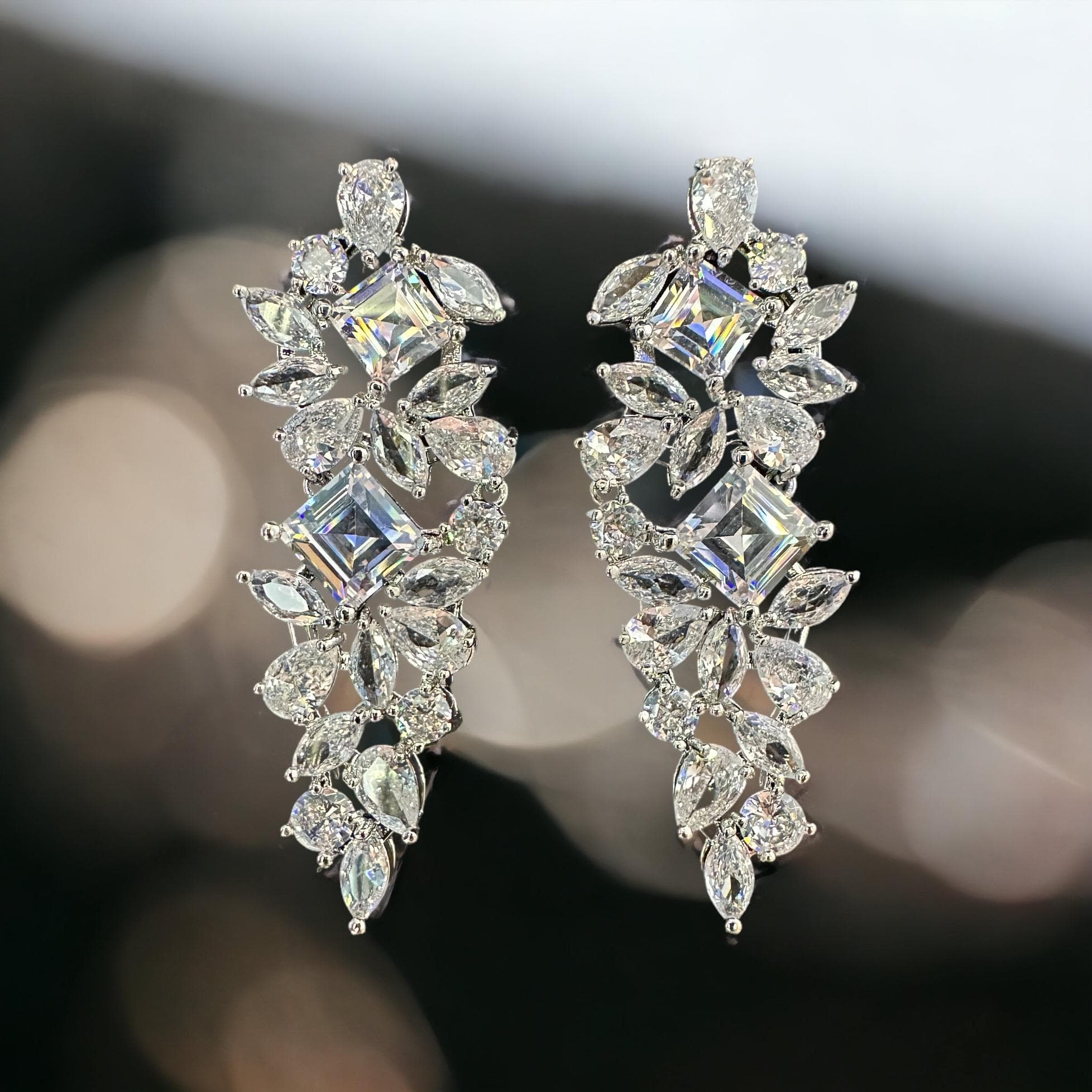 Anting Pesta Avery Earrings Perhiasan Elegant Fancy Jewelry Wedding